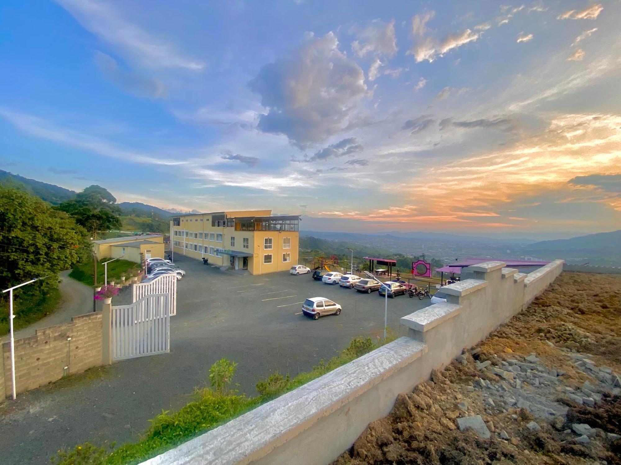 Hotel Entre Lomas 산타 로사 데 카발 외부 사진