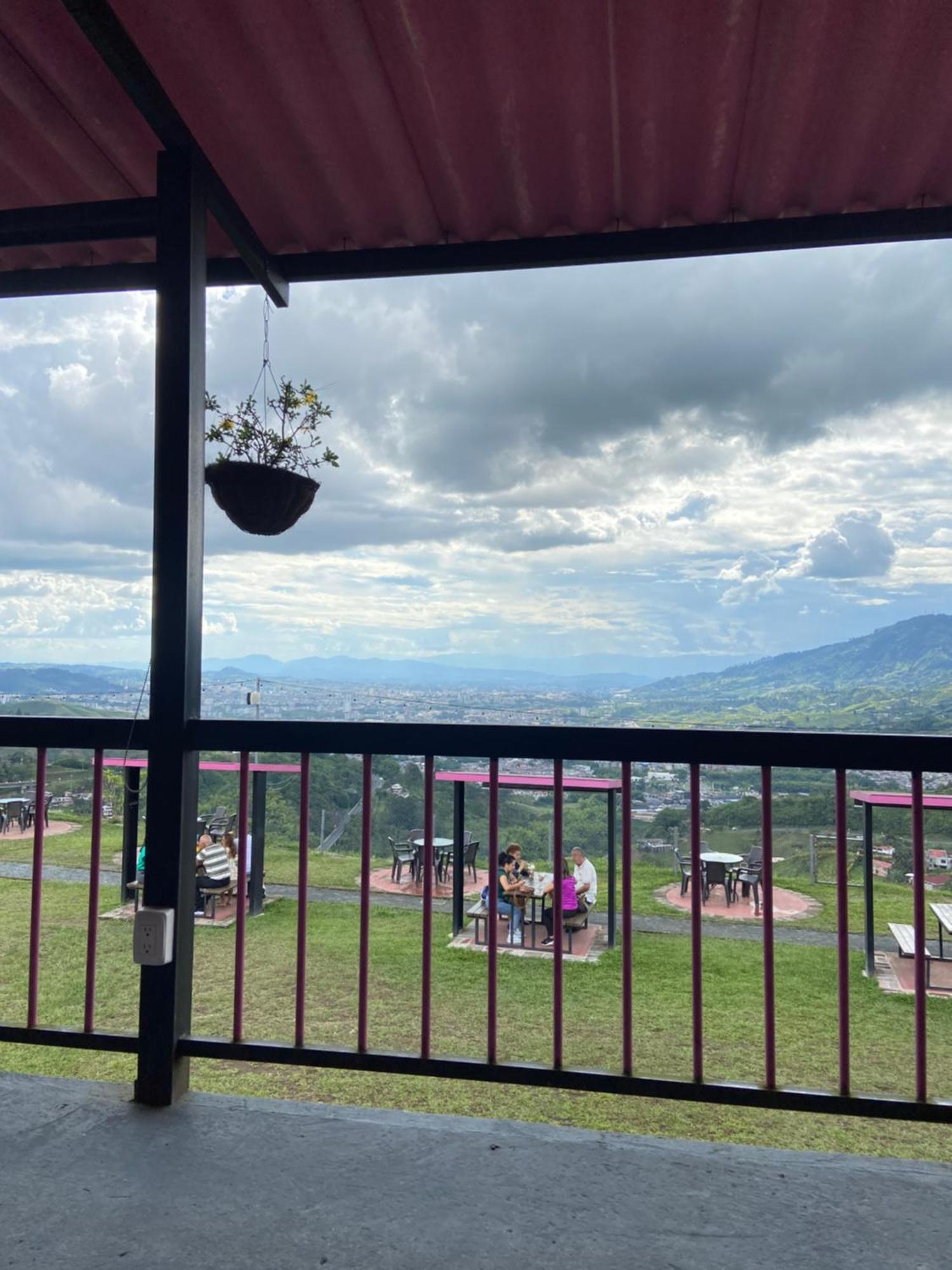 Hotel Entre Lomas 산타 로사 데 카발 외부 사진
